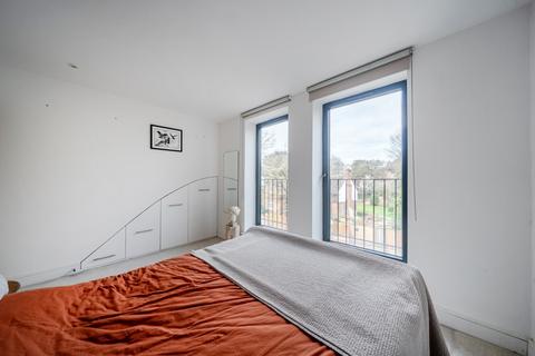 2 bedroom flat for sale, Gressenhall Road, Putney, London, SW18