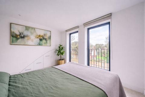 2 bedroom flat for sale, Gressenhall Road, Putney, London, SW18