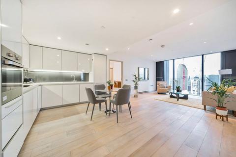 3 bedroom flat to rent, The Strata, Elephant and Castle, London, SE1