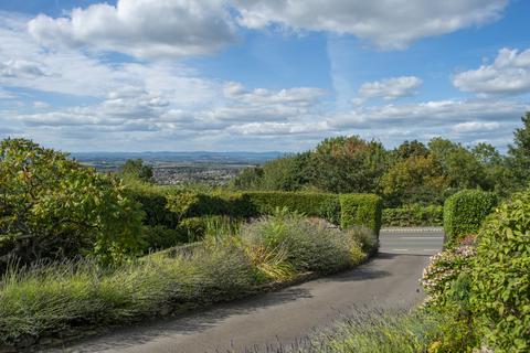 undefined, Cleeve Hill, Cheltenham, GL52