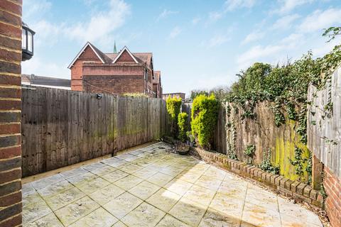 undefined, Tunbridge Wells TN1