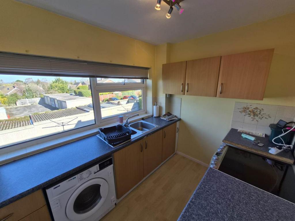 Kitchen (2)