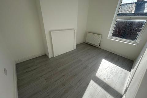 2 bedroom terraced house to rent, Johnson Street, Eldon Lane, Bishop Auckland, Durham, DL14
