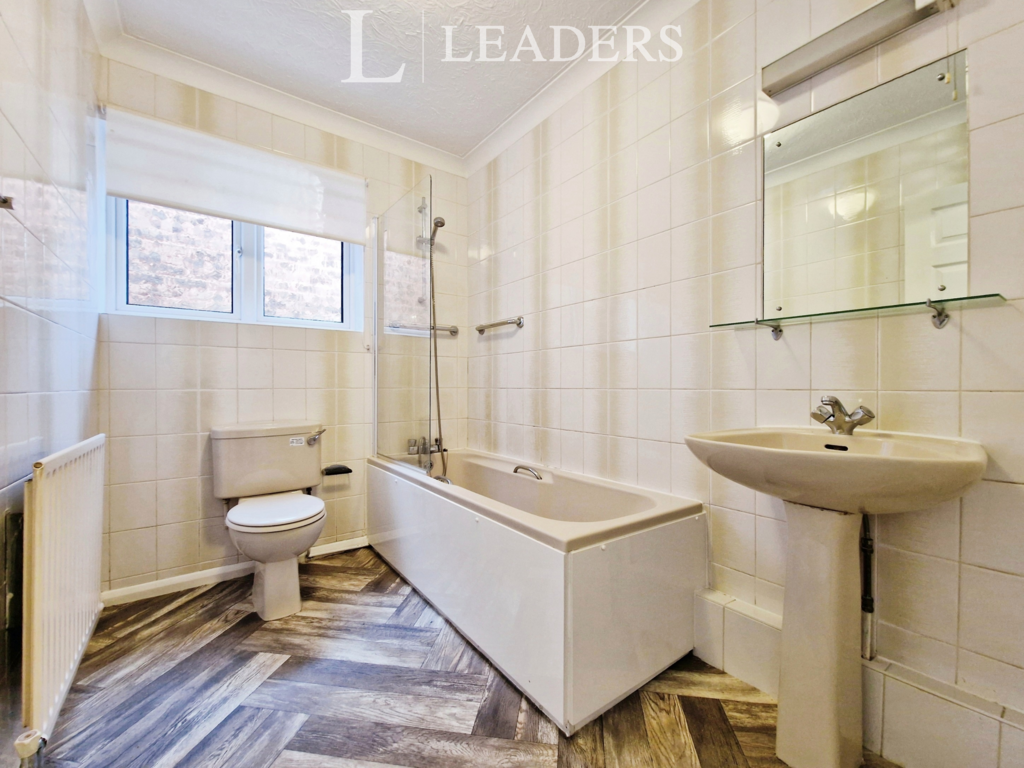 Main Bathroom