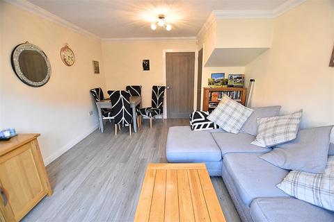 undefined, Cornflower Close, Grimsby DN41