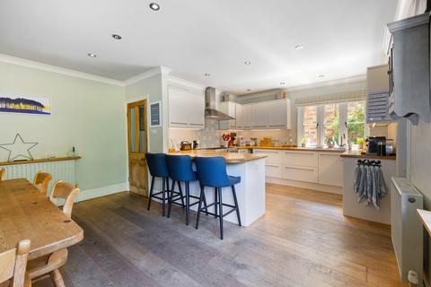 undefined, Kings Hill, Beech, GU34