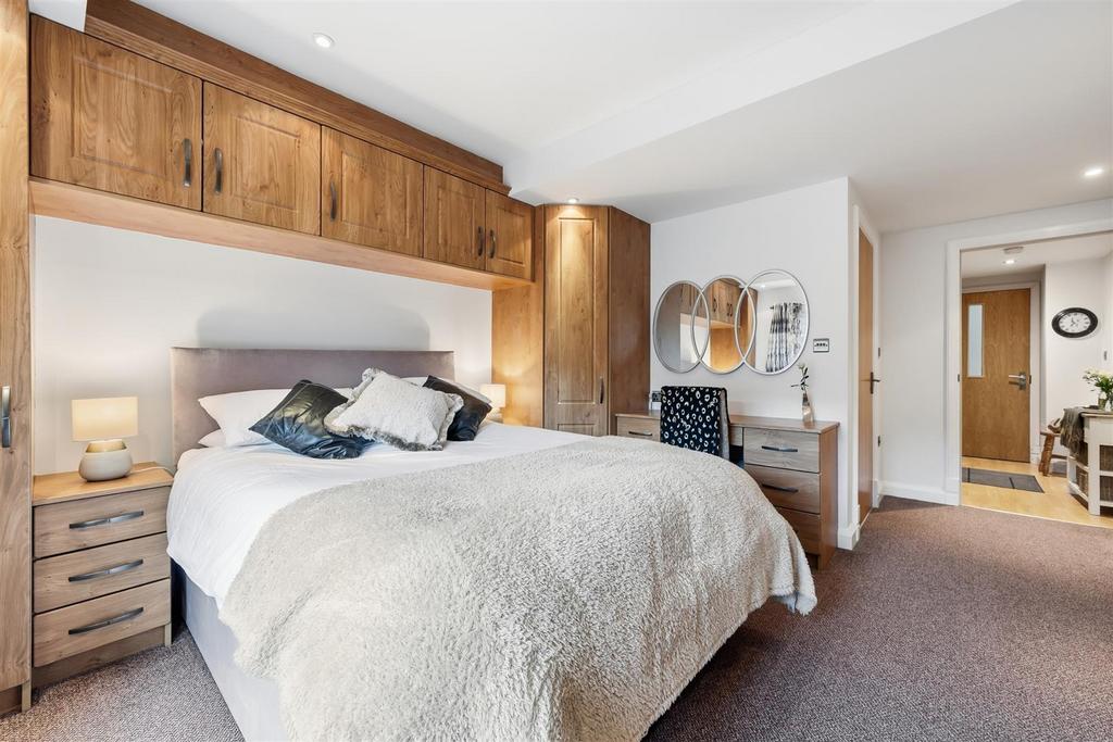 Saxton Mee 15 Ladybower Lodge 0012.jpg