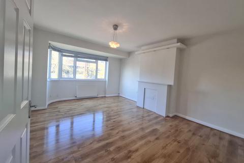 2 bedroom flat to rent, Headstone Drive, Harrow HA1