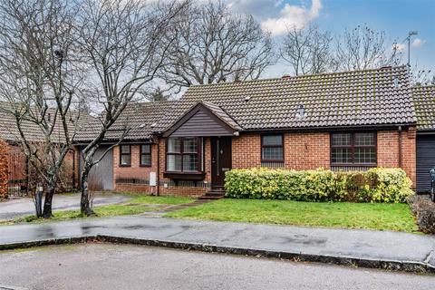 undefined, Weston Lea, West Horsley