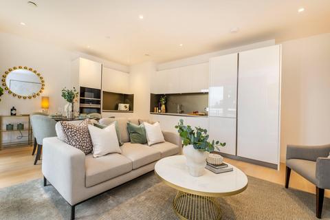 2 bedroom flat for sale, Carlton House, Teddington Riverside, London, TW11