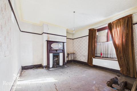 4 bedroom terraced house for sale, Railway Road, Chorley PR6