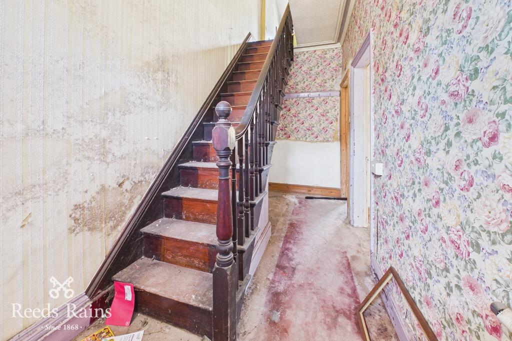 Entrance Hall 19