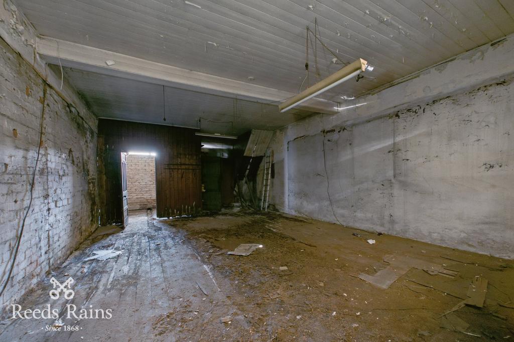 Ground Floor 21