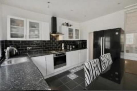 undefined, Albert Road, London, London, SE25