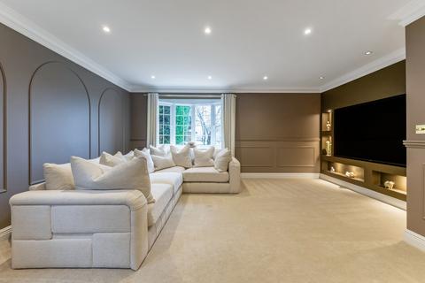 4 bedroom house for sale, Bentley, Farnham, GU10
