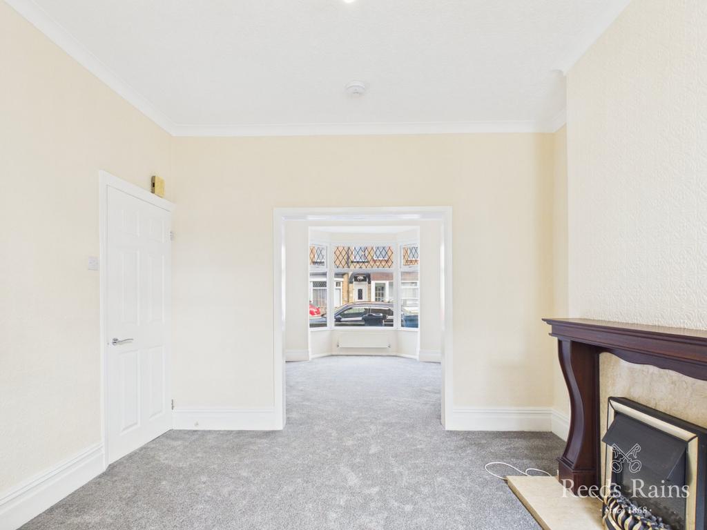 Living/Dining Area