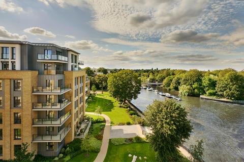 2 bedroom flat for sale, Carlton House, Teddington Riverside, London, TW11
