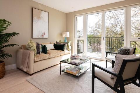 2 bedroom flat for sale, Carlton House, Teddington Riverside, London, TW11