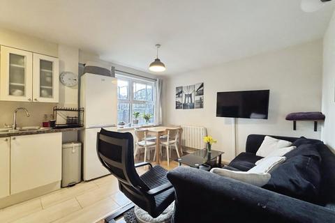 undefined, Romford Road, London E7