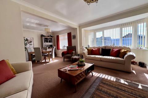 3 bedroom chalet for sale, Ashdown Road, Fawley SO45