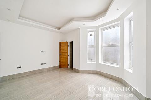 undefined, Newton Avenue, London, W3