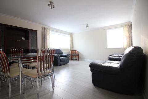 undefined, Sandown Close, Hounslow