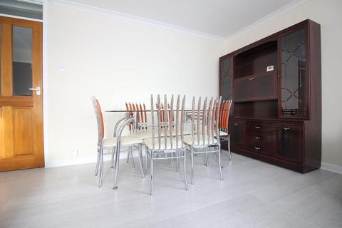 undefined, Sandown Close, Hounslow