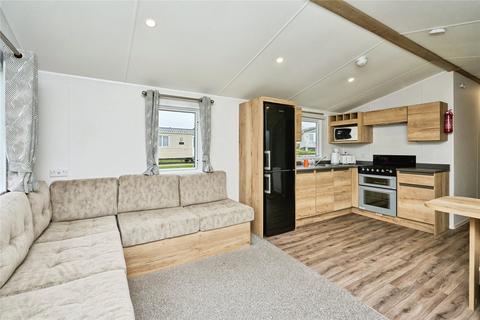 3 bedroom detached house for sale, Solent Breeze, Thorness Lane, Cowes, Isle of Wight, PO31