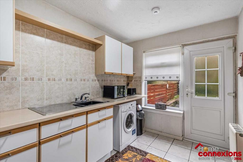 Kitchen (2)