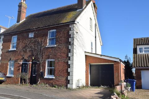 3 bedroom semi-detached house for sale, Forge Lane, Upchurch, Sittingbourne, ME9