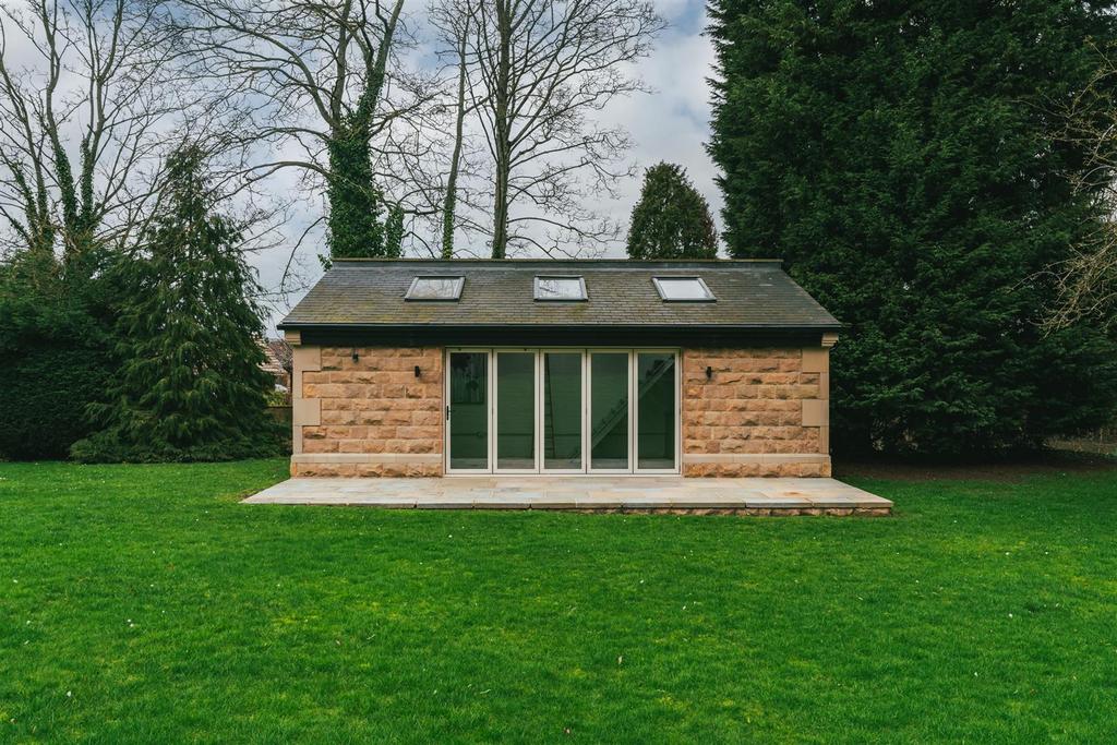 Summer House