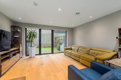 undefined, Peartree Way, London, SE10