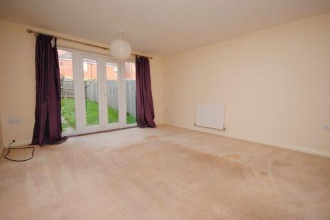 3 bedroom terraced house to rent, Johnson Drive, Leighton Buzzard LU7