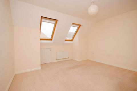3 bedroom terraced house to rent, Johnson Drive, Leighton Buzzard LU7
