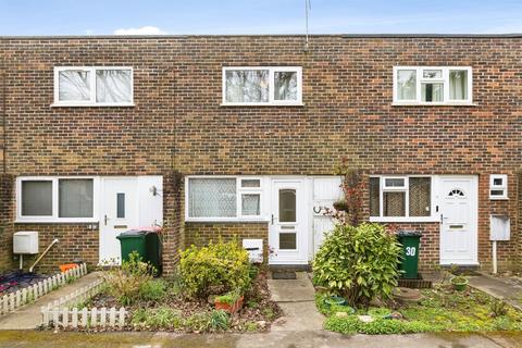 undefined, Redwood Close, Crawley
