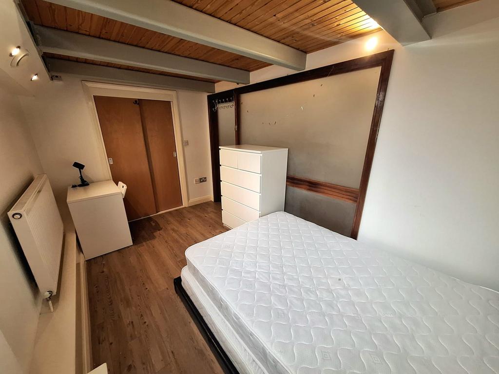 2 Double Bedrooms with En-suites