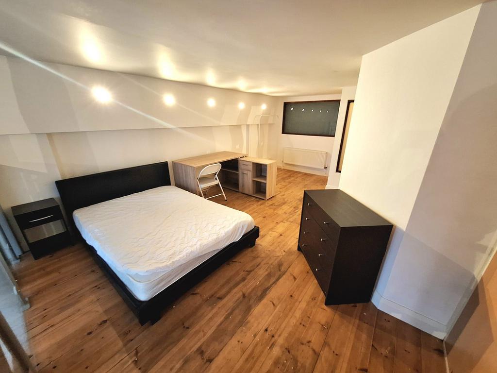 Spare Room / Study