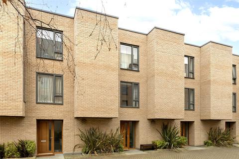 3 bedroom terraced house for sale, Vinery Way, London, W6