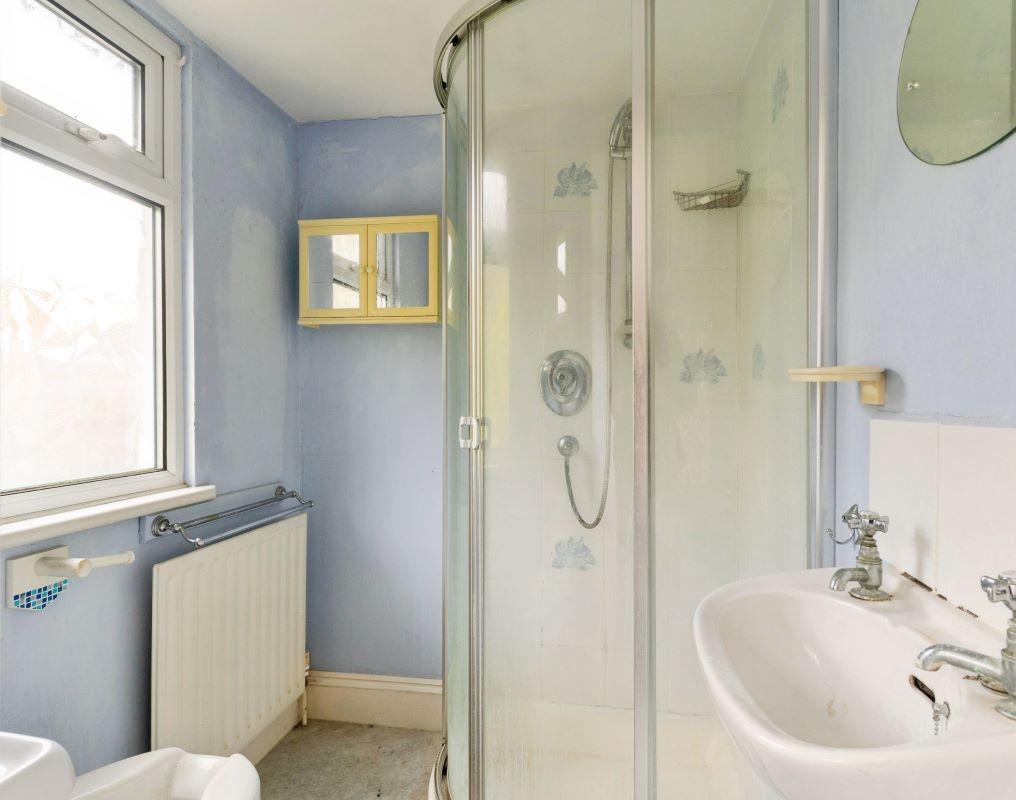 Ensuite