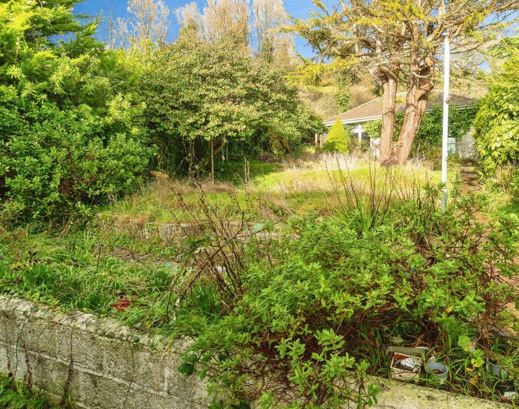 Rear garden and workshop