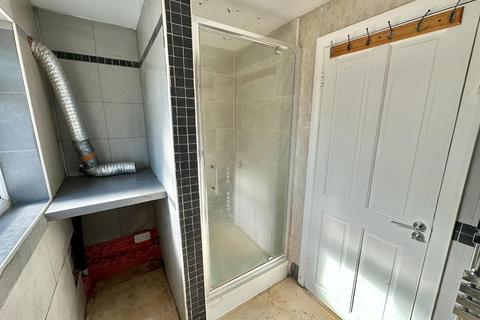 3 bedroom maisonette for sale, Pole Hill Road, Uxbridge