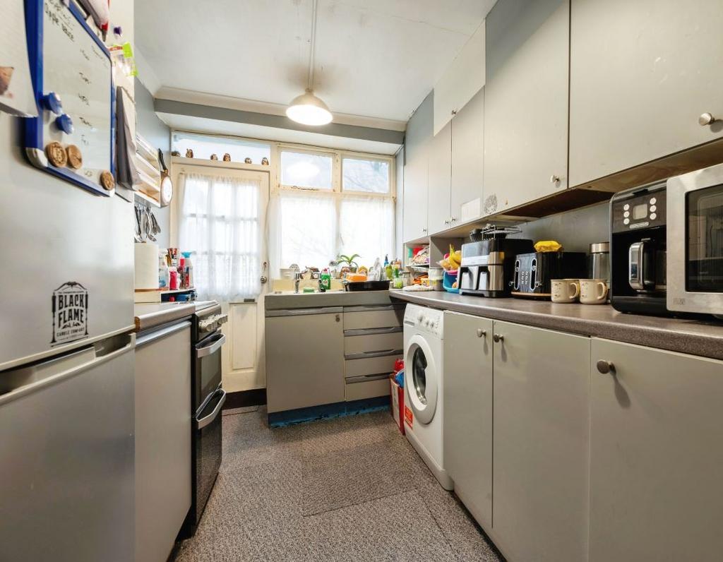 Kitchen 1