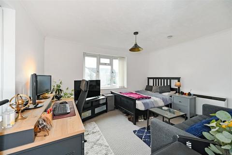undefined, Warren Way, Barnham