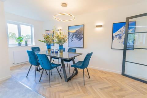 3 bedroom apartment for sale, Heathside Court, Evening Hill, Poole