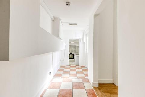1 bedroom flat to rent, West Cromwell Road, London SW5