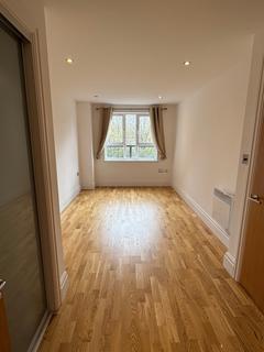2 bedroom flat for sale, Seven Kings Way, London KT2