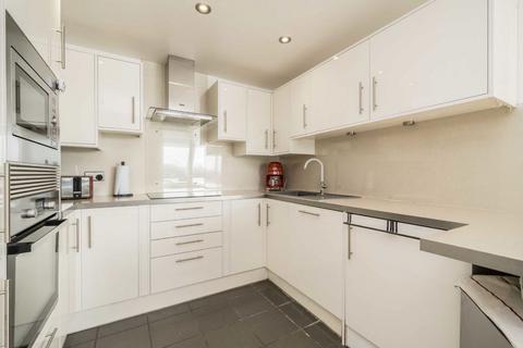2 bedroom flat for sale, Newton Place, London E14