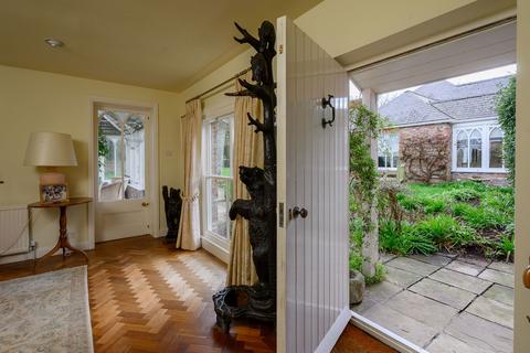 6 bedroom country house for sale,  54 Main Street, York YO23