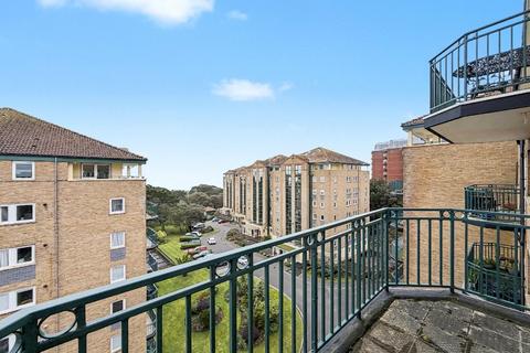 3 bedroom apartment for sale, Manor Road, Bournemouth, Dorset, BH1