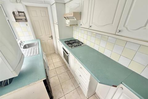undefined, Russell Street, Luton, LU1
